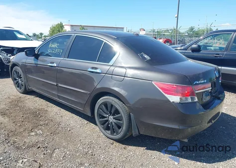 2011 Honda Accord 3.5 Ex-L z USA, uszkodzony, nr VIN 1HGCP3F83BA009765